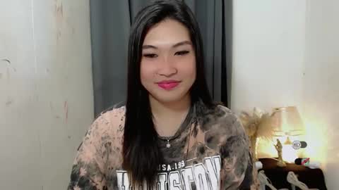 Snapshot of clairewntr_ chatting on September 25, 2025, 5:00 am CLAIRE online show from September 25, 2025, 5:00 am