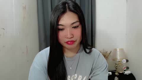 Snapshot of clairewntr_ chatting on October 3, 2025, 6:21 am CLAIRE online show from October 3, 2025, 6:21 am