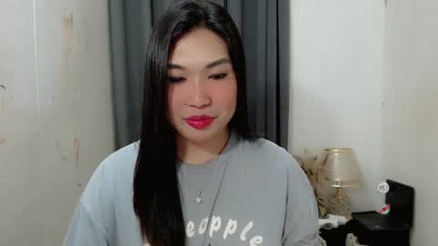 Snapshot of clairewntr_ chatting on October 3, 2025, 7:11 pm CLAIRE online show from October 3, 2025, 7:11 pm