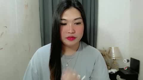 Snapshot of clairewntr_ chatting on October 4, 2025, 7:17 am CLAIRE online show from October 4, 2025, 7:17 am