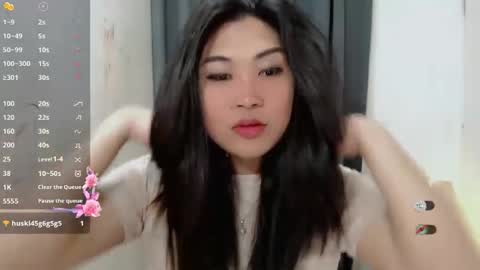 Snapshot of clairewntr_ chatting on November 9, 2025, 1:37 am CLAIRE online show from November 9, 2025, 1:37 am