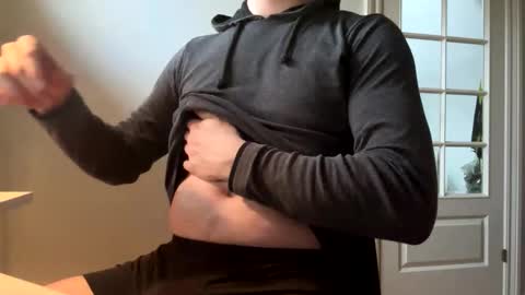 clamshive7 online show from November 9, 2025, 9:51 am