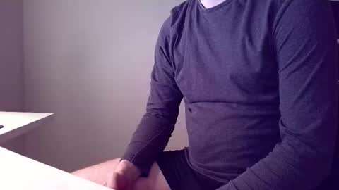 clamshive7 online show from November 15, 2025, 12:08 am