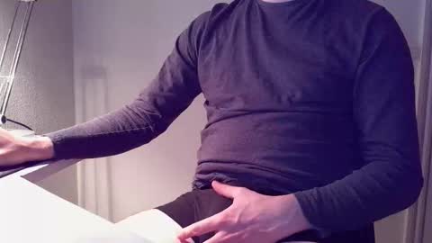 clamshive7 online show from November 22, 2025, 3:00 pm