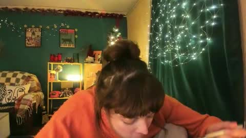 Clancy online show from December 22, 2025, 6:49 pm