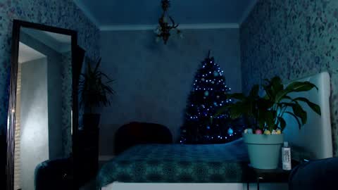 Snapshot of clara_bendover chatting on January 6, 2025, 6:41 pm Clara online show from January 6, 2025, 6:41 pm