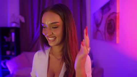 Snapshot of clara_smile chatting on September 18, 2025, 6:43 pm Clara smile online show from September 18, 2025, 6:43 pm