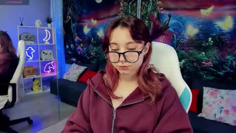 Snapshot of clarabenson chatting on November 29, 2025, 8:45 pm clarabenson online show from November 29, 2025, 8:45 pm