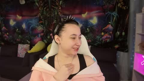 Snapshot of clarabenson chatting on April 7, 2026, 10:42 pm clarabenson online show from April 7, 2026, 10:42 pm