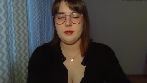 Snapshot of claralovely chatting on May 20, 2026, 5:41 pm Clara online show from May 20, 2026, 5:41 pm