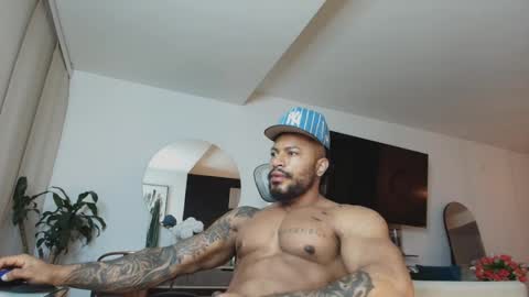 Snapshot of clark_strong chatting on April 12, 2026, 11:26 am clark_strong online show from April 12, 2026, 11:26 am