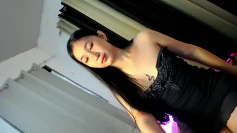 MIKAY OR MIKAH online show from February 12, 2025, 3:51 am