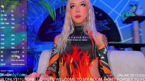 Snapshot of claudia_cooper chatting on December 6, 2024, 4:14 am online show from December 6, 2024, 4:14 am