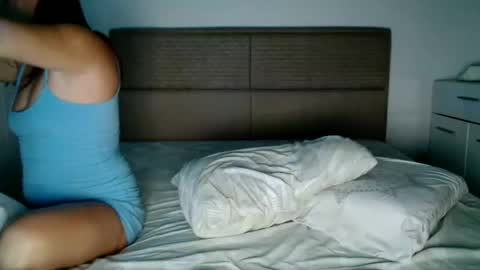 claudiacoxxx online show from December 17, 2025, 6:14 pm