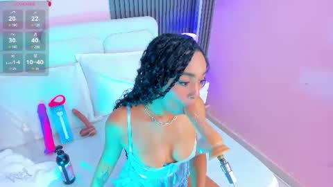 clauwdeen  wolf online show from July 17, 2026, 8:24 pm