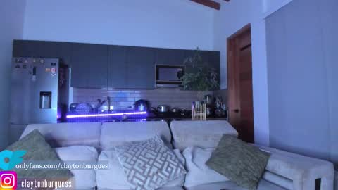 Snapshot of claytonburgues chatting on October 13, 2025, 1:38 am claytonburgues online show from October 13, 2025, 1:38 am