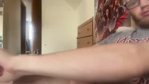 Snapshot of cleatus27 chatting on November 27, 2025, 4:42 pm cleatus27 online show from November 27, 2025, 4:42 pm