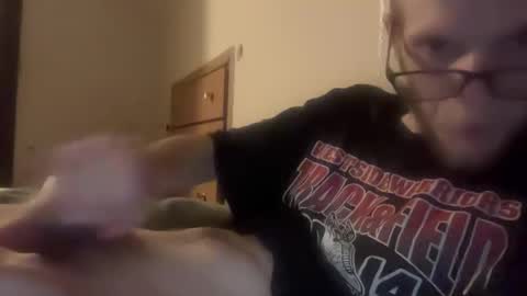 cleatus27 online show from May 17, 2026, 3:59 am