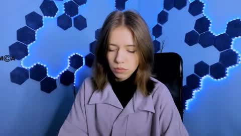 ur Cleo online show from February 18, 2026, 9:38 am