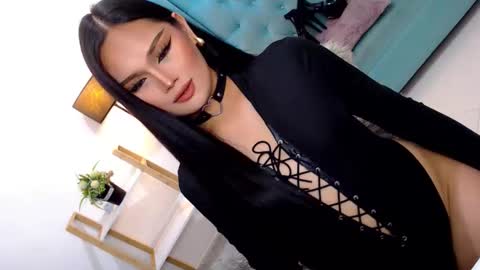 Cleo online show from February 7, 2026, 1:42 am