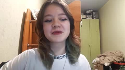 Dina online show from December 18, 2025, 6:03 pm