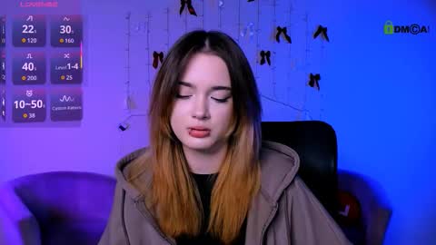 Snapshot of clery_shine chatting on February 3, 2026, 8:36 pm clery_shine online show from February 3, 2026, 8:36 pm