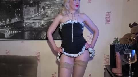 Clever Sexy online show from February 22, 2026, 6:06 pm