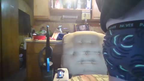 cleveykevil online show from September 11, 2025, 4:07 pm