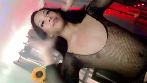 Snapshot of clinalynxx chatting on November 24, 2025, 10:53 pm clinalynxx online show from November 24, 2025, 10:53 pm