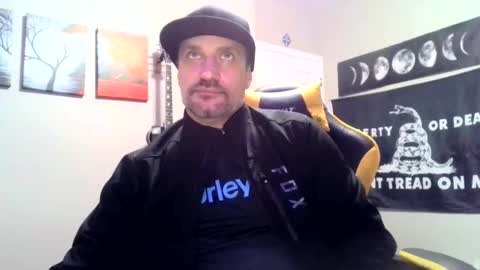 Snapshot of clintwood12 chatting on January 3, 2025, 9:47 am chad online show from January 3, 2025, 9:47 am