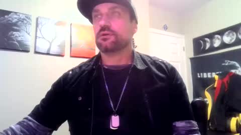 Snapshot of clintwood12 chatting on January 6, 2025, 5:41 am chad online show from January 6, 2025, 5:41 am