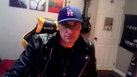 Snapshot of clintwood12 chatting on March 3, 2025, 4:36 am chad online show from March 3, 2025, 4:36 am