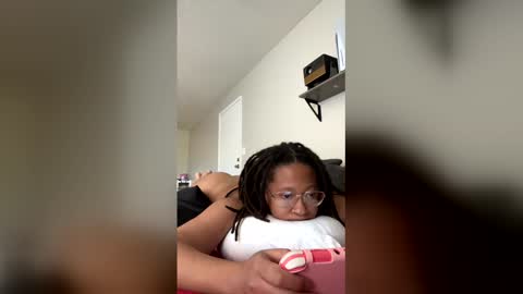 High Queen Clio online show from March 17, 2026, 4:21 pm