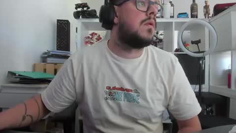 Snapshot of clitlicker1511 chatting on May 1, 2026, 4:22 pm clitlicker1511 online show from May 1, 2026, 4:22 pm