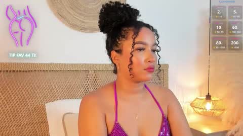 cloe_25 online show from November 2, 2025, 2:25 am