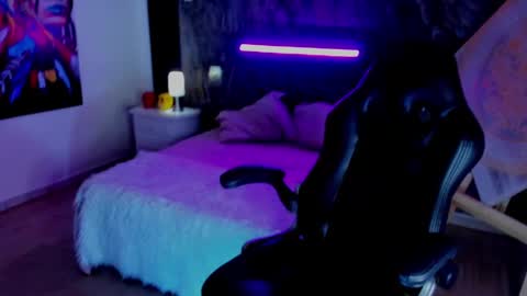 Snapshot of cloe_wills chatting on October 16, 2025, 6:53 pm Cloe online show from October 16, 2025, 6:53 pm