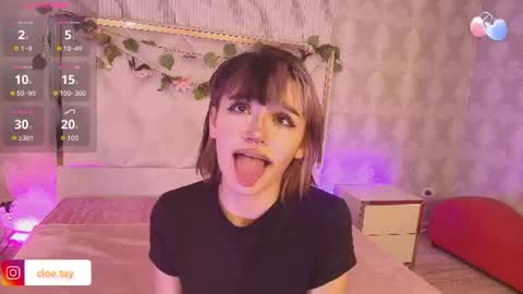 cloee_tay1 online show from July 26, 2026, 11:28 am