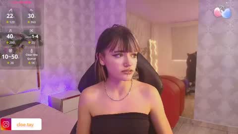 cloee_tay1 online show from July 28, 2026, 3:21 pm