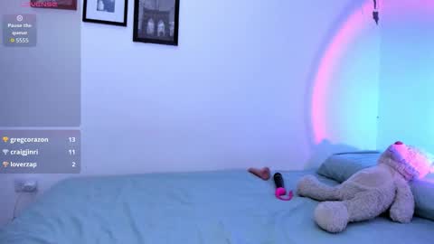 clohe_j online show from February 7, 2026, 4:27 am