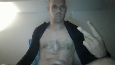 Snapshot of clou18 chatting on July 8, 2026, 7:40 pm clou18 online show from July 8, 2026, 7:40 pm