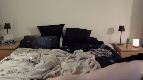 Snapshot of cloudy2025 chatting on November 19, 2025, 3:06 am cloudy2025 online show from November 19, 2025, 3:06 am