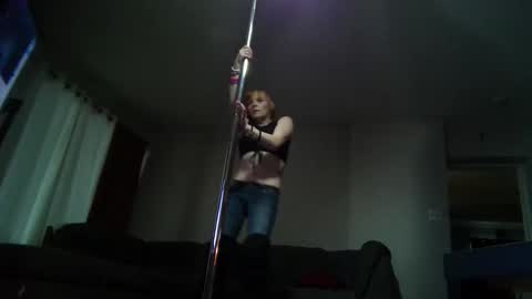 Snapshot of cloudybffs chatting on November 28, 2025, 1:25 pm Me and Her online show from November 28, 2025, 1:25 pm