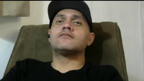 Snapshot of cloudyclearskies chatting on November 16, 2025, 6:35 pm CloudyClearSkies online show from November 16, 2025, 6:35 pm