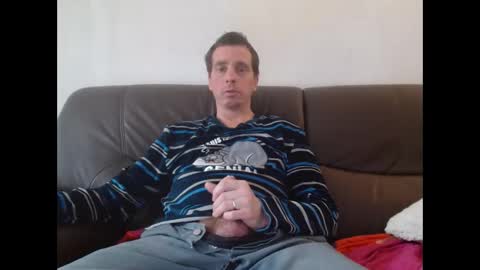 clouplefun online show from November 16, 2025, 9:48 am