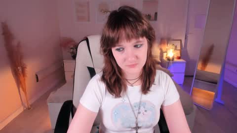  Clover  follow me  online show from January 26, 2025, 6:38 am