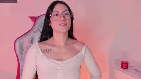 Snapshot of clover_tter_ chatting on November 8, 2025, 2:56 am Chloe online show from November 8, 2025, 2:56 am