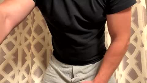 Snapshot of clovershit1 chatting on October 23, 2025, 1:05 am clovershit1 online show from October 23, 2025, 1:05 am