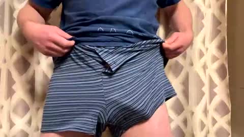 Snapshot of clovershit1 chatting on January 6, 2026, 4:27 am clovershit1 online show from January 6, 2026, 4:27 am