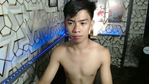 Snapshot of clyde_twinkx chatting on September 18, 2025, 9:44 am clyde_twinkx online show from September 18, 2025, 9:44 am