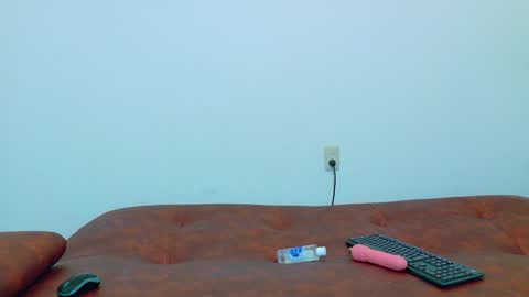 Snapshot of clydexxxbunny chatting on December 7, 2024, 7:10 pm Clyde and Bunny online show from December 7, 2024, 7:10 pm